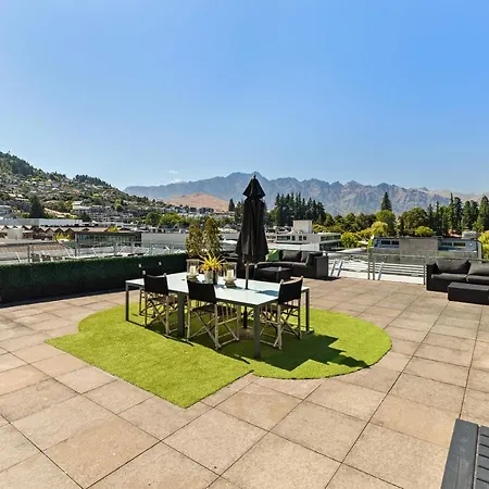 The Shotover Central Queenstown Luxury Exterior photo
